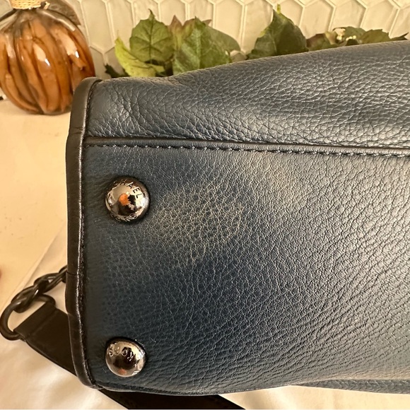 Michael Kors Navy & Black Leather Satchel With Chain Strap And Dust Bag - Picture 12 of 13